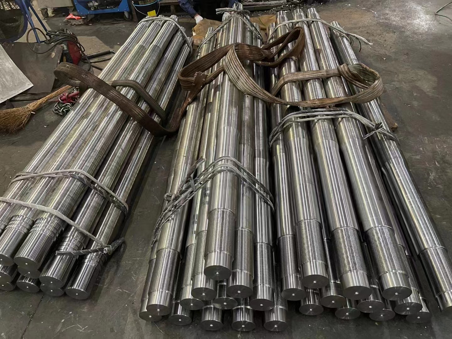 Son şirket blogları hakkında Piston çubuklarının korozyon direnci nasıl artırılır?