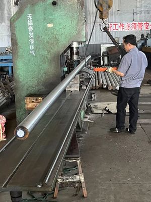 CK45 Dikişsiz Çürük Metal Çubuk, Hidrolik Silindirler İçin Çukurlu Krom Çubuk