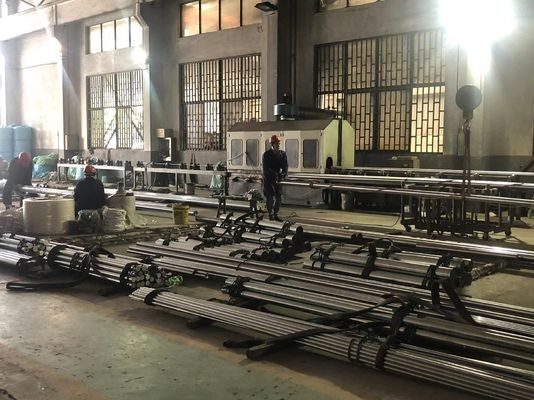 40CR Yüzey Dönüşümü / Kabalık 0.4 50-55 Derece Arasındaki Chrome Piston Rod Tıbbi Cihazlar