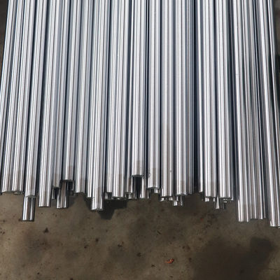 45 Çelik Uzunluğu 3 ila 5 Metre Arası 0.4 Hidrolik Piston Çubuk Otomotiv Endüstrisi
