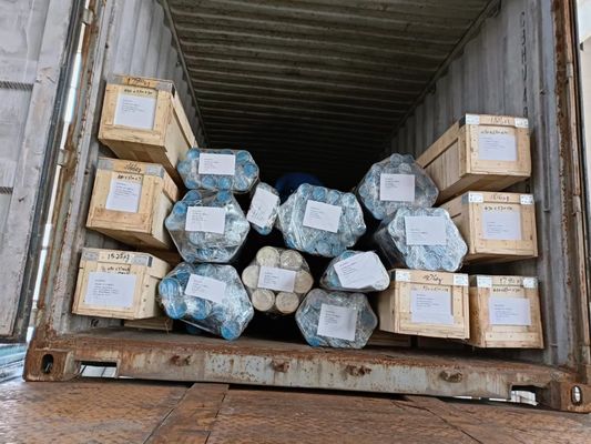 Sertlik HRC 25- HRC 30 Çürük Yuvarlak Çubuk Paslanmaz Çelik Çukur Çubuk Yuvarlak
